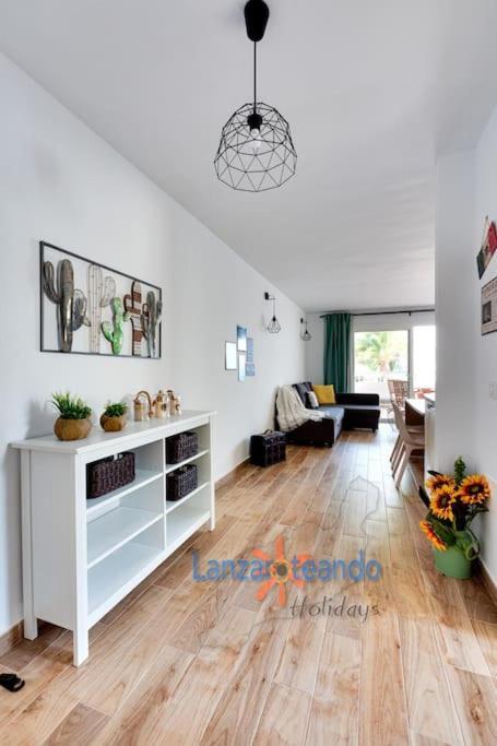 Vivienda Vacacional Cactus Costa Teguise Kültér fotó